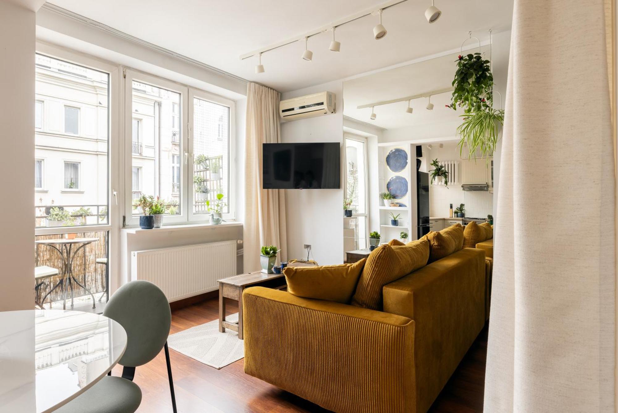 Relax Apartment Hoza / Poznanska ワルシャワ エクステリア 写真