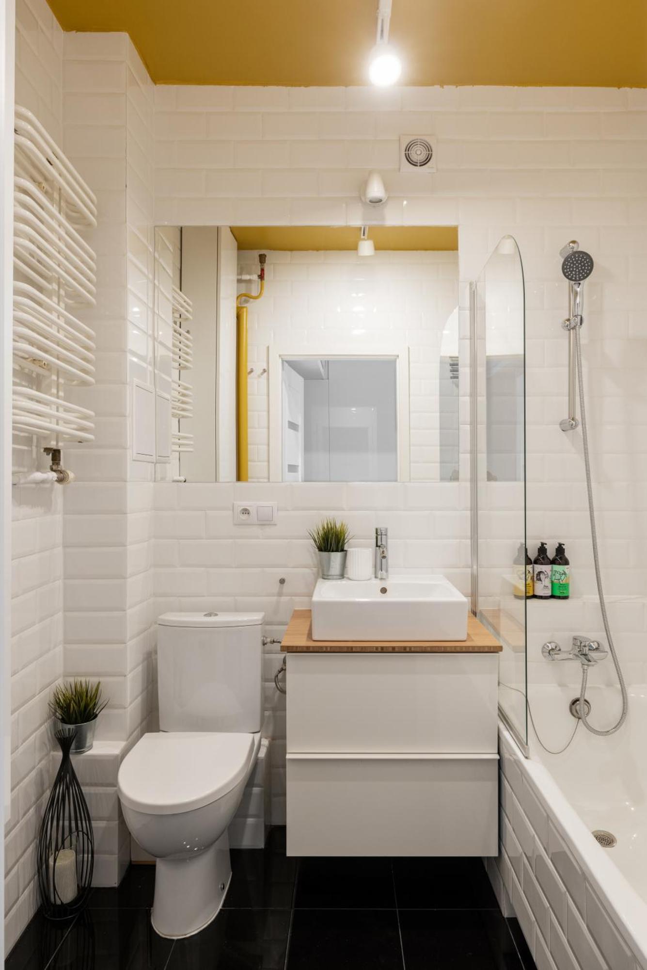 Relax Apartment Hoza / Poznanska ワルシャワ エクステリア 写真